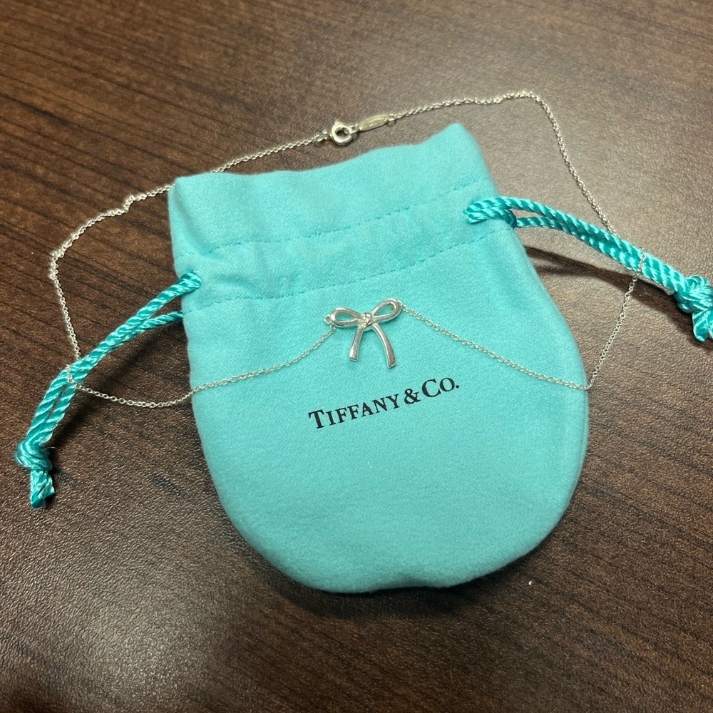 Tiffany & Co. Bow Necklace in Sterling Silver